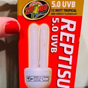 Brand new great bulb with directions!